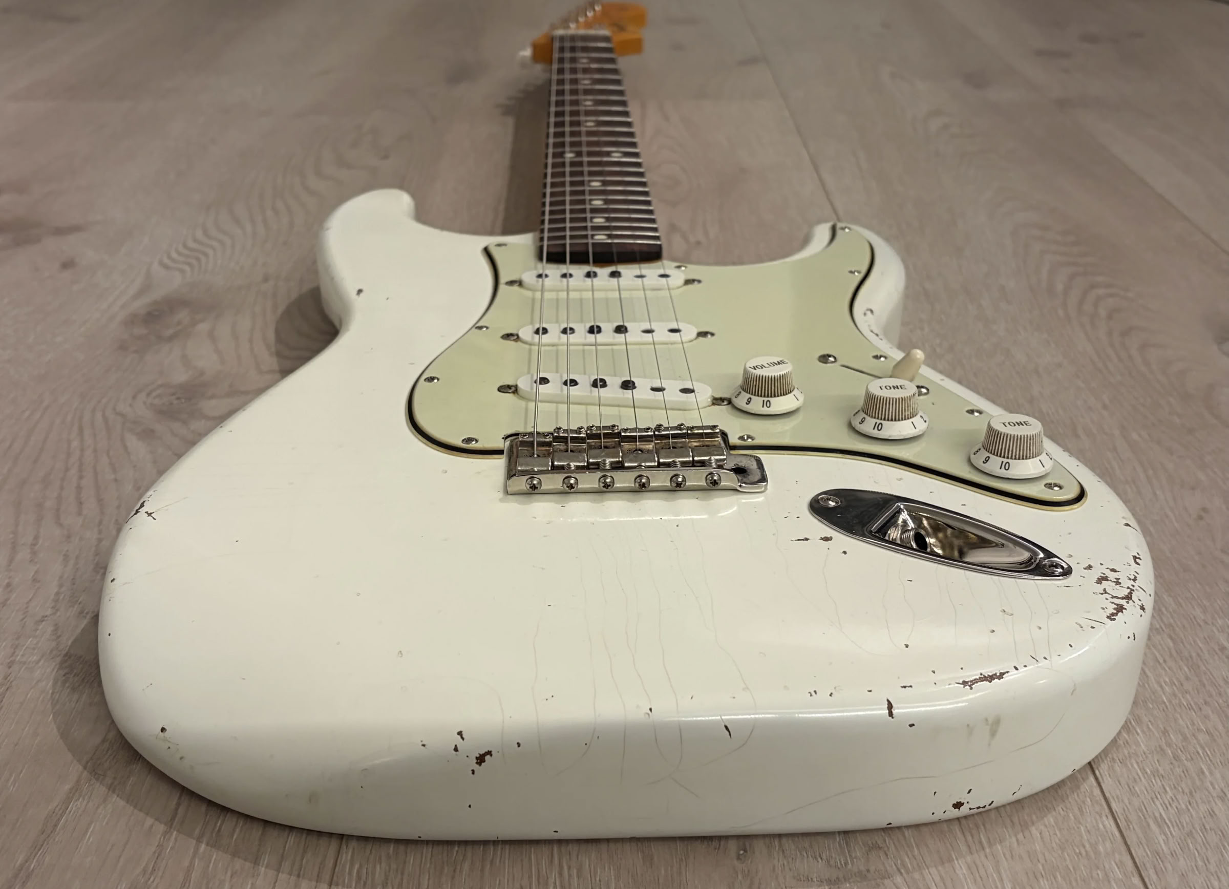 Guitarmill Olympic White Stratocaster